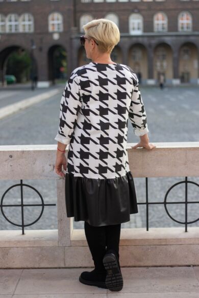TRES fekete-fehér mintás tunika-ruha