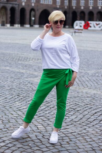 Zöld elöl átlapolt megkötős nadrág 